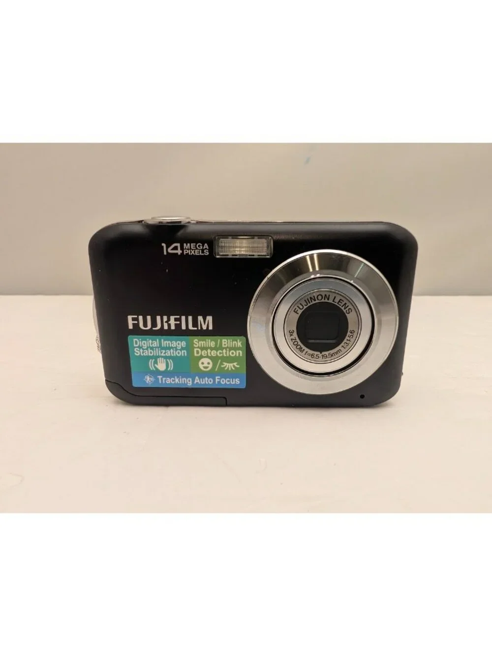 FUJIFILM Finepix JV200 14MP Digital Camera w/ Case | Black | FX-JV200B-US | USED